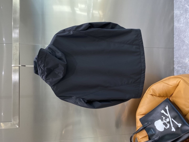 Bv*b*rry outwear